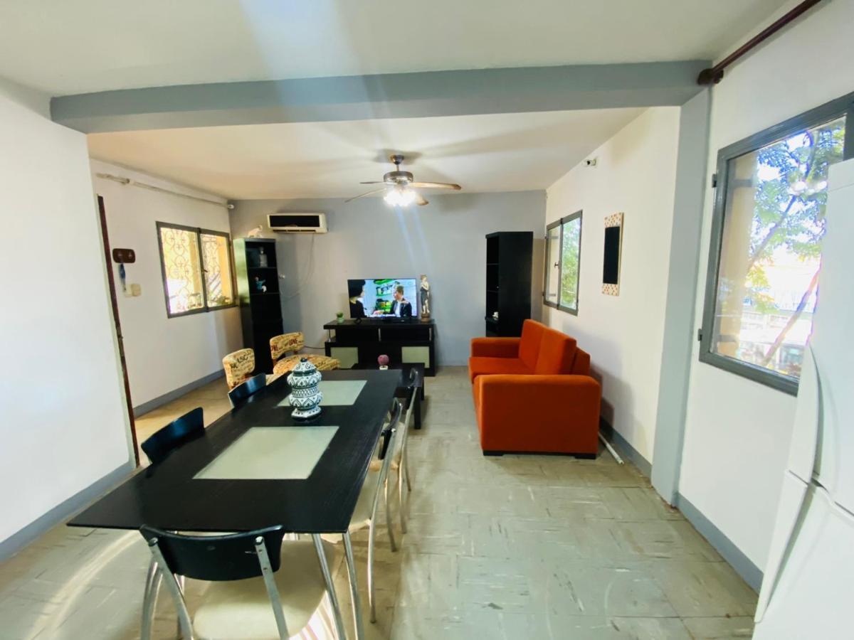 House G&S, Depto Con 3 Dormitorios Para 7 Personas Pleno Centro De La Ciudad Puerto Iguazú Exterior foto